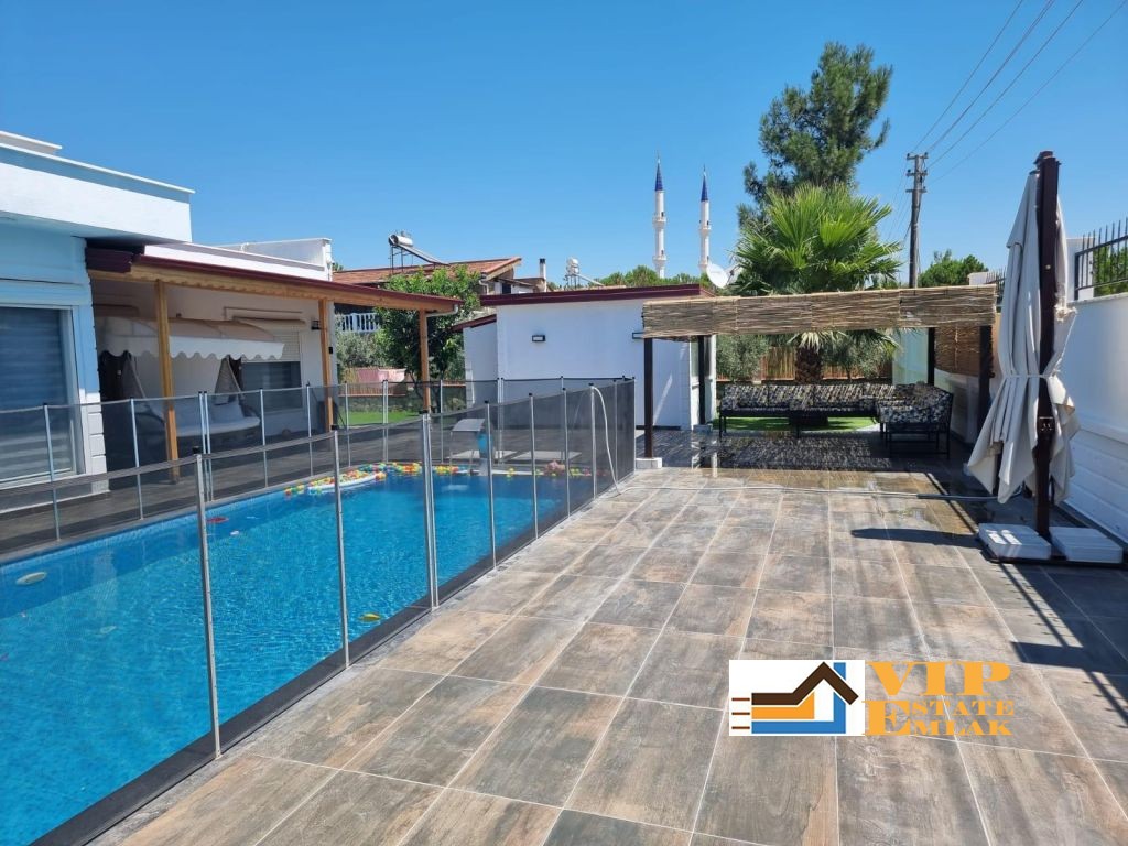 Yeşiltepe de Satılık 1400 m2 Arsa içinde,eşyalı,havuzlu villa