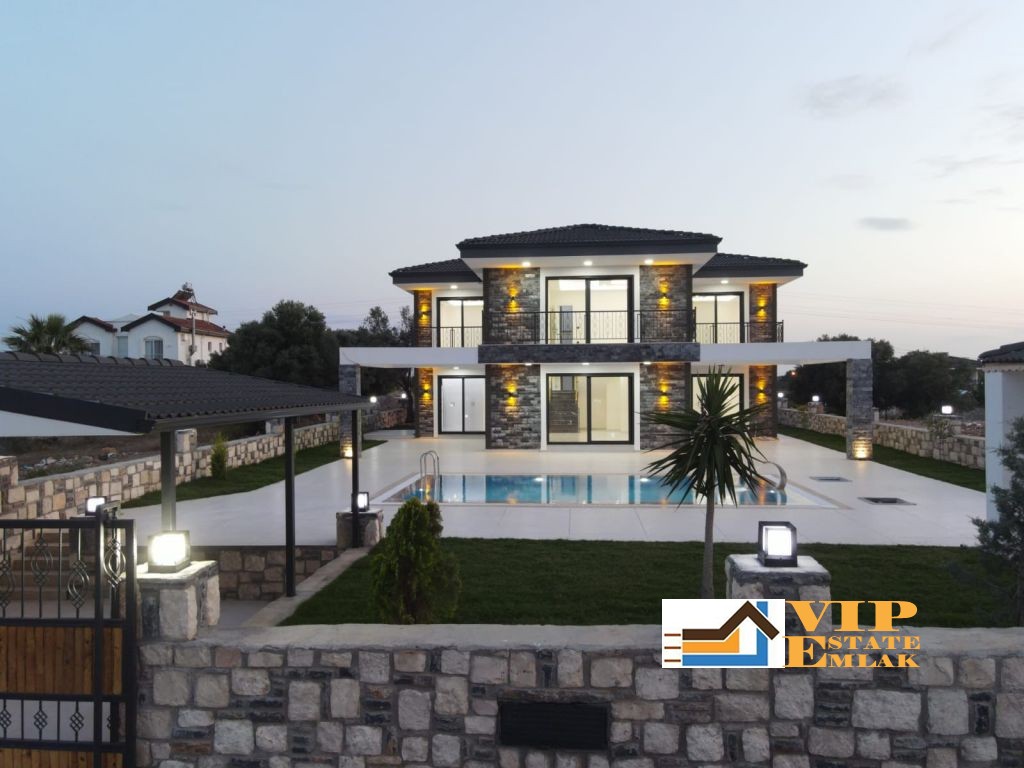 DİDİM YEŞİLTEPE 700mt ARSA İÇİ HAVUZLU VE OTOPARKLI 4+1 VİLLA