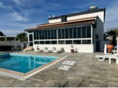 Mercedes hediyeli ,havuzlu,eşyalı Tam müstakil villa